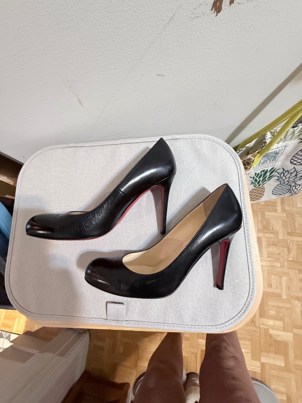 Christian Loubutin Simple Pump 100